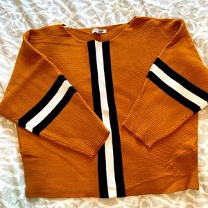 Fashion Nova 3/4 sleeve sweater